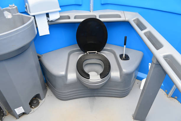Best Porta potty delivery and setup  in Corcoran, MN